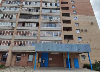 Продам 2-ком. квартиру, 50 м2, Тольятти, улица Матросова, 27, Комсомольский район