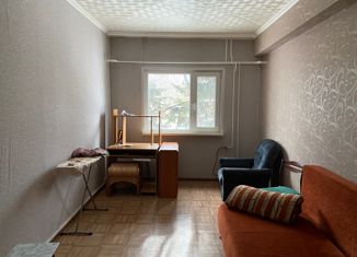 Продается 2-комнатная квартира, 45.7 м2, Радужный, 4-й микрорайон, 25