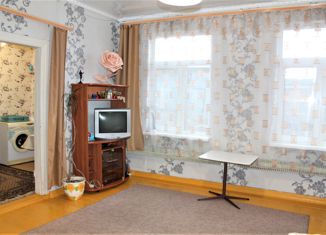 Продаю 2-комнатную квартиру, 35.2 м2, Нязепетровск, улица Сергея Лазо, 18