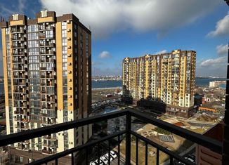 Продам 1-комнатную квартиру, 43 м2, Астрахань, улица Набережная Приволжского Затона, 22, Кировский район