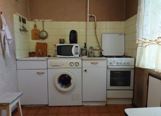 Продажа 3-ком. квартиры, 56.4 м2, Химки, улица Энгельса, 25