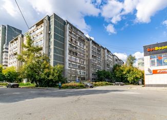 Продаю 3-ком. квартиру, 63.2 м2, Екатеринбург, улица Готвальда, 3, метро Динамо