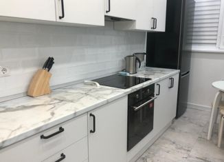 Продаю 1-ком. квартиру, 41 м2, Ставрополь, микрорайон Чапаевка, улица Чапаева, 4/1