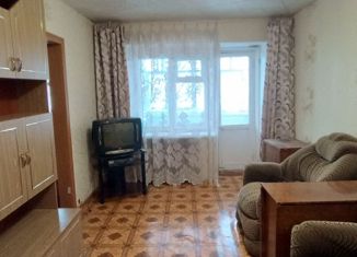 3-комнатная квартира на продажу, 54.1 м2, Новочебоксарск, Молодёжная улица, 10