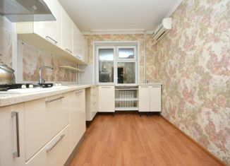 Продается 4-комнатная квартира, 73 м2, Якутск, улица Ярославского, 30/2, Октябрьский округ