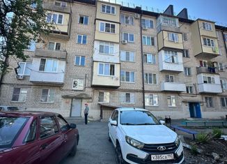 Продажа двухкомнатной квартиры, 36.4 м2, Черкесск, Зелёная улица, 1