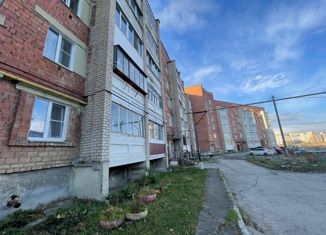 Продается двухкомнатная квартира, 50.4 м2, город Верхний Уфалей, улица Чекасина, 7