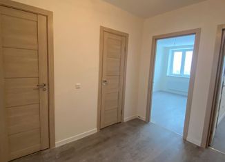 Сдам в аренду 3-комнатную квартиру, 54 м2, Мурино, улица Шоссе в Лаврики, 72к3