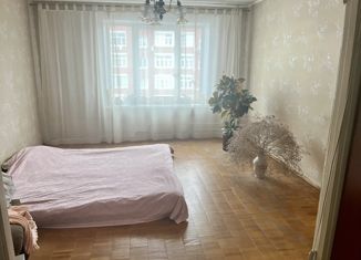 Продажа 3-комнатной квартиры, 61.3 м2, Москва, улица Чечулина, 18, ВАО