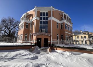 Продам 2-ком. квартиру, 61.5 м2, Павловск, Госпитальная улица, 20