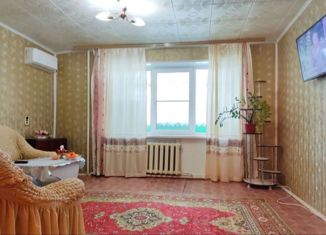 Продажа 3-комнатной квартиры, 63.9 м2, Ленинск, улица Ленина, 56