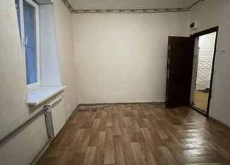 Продаю комнату, 42 м2, Полевской, улица Челюскинцев, 12А