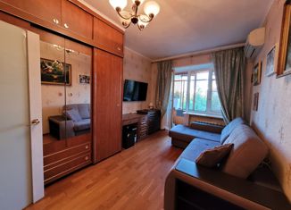 Продам 2-ком. квартиру, 42 м2, Москва, Фортунатовская улица, 11, станция Измайлово