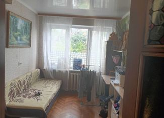 Трехкомнатная квартира на продажу, 59.7 м2, Туапсе, улица Шаумяна, 11