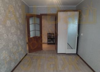 Трехкомнатная квартира на продажу, 60.4 м2, Карпинск, проезд Нахимова, 24