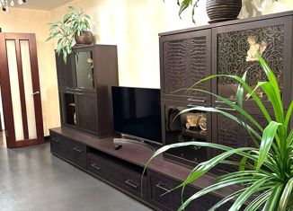 Продаю четырехкомнатную квартиру, 82.6 м2, Вологда, улица Пугачёва, 89, микрорайон Водники