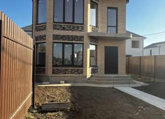 Продам дом, 135 м2, Краснодар, микрорайон Россинского, бульвар Адмирала Пустошкина