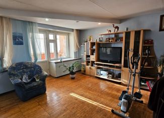 Продаю 4-ком. квартиру, 102.2 м2, Воткинск, улица Дзержинского, 24