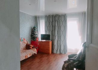 Продаю трехкомнатную квартиру, 51.5 м2, поселок городского типа Ахтырский, улица Островского, 46