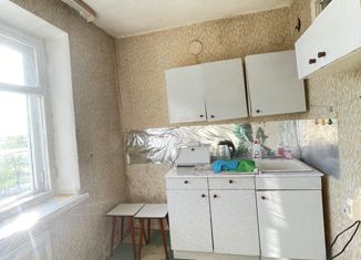 2-комнатная квартира на продажу, 45.3 м2, Карпинск, улица Мира, 70