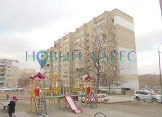 3-комнатная квартира на продажу, 62 м2, Большой Камень, улица Академика Курчатова, 8