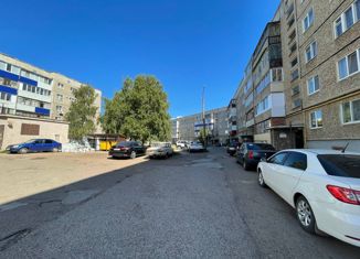 Продам пятикомнатную квартиру, 93.6 м2, Салават, Ленинградская улица, 53