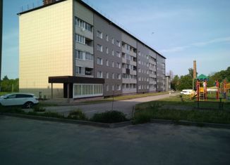 Продаю двухкомнатную квартиру, 50.6 м2, рабочий поселок Первомайский, улица Льва Толстого, 17