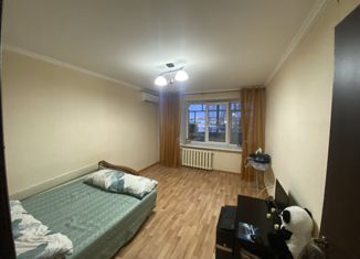 Однокомнатная квартира на продажу, 34 м2, Альметьевск, улица Гафиатуллина, 2
