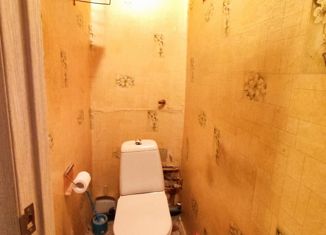 2-комнатная квартира на продажу, 44 м2, Березники, улица Свердлова, 77