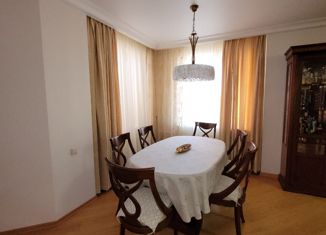 Продается трехкомнатная квартира, 120 м2, Новосибирск, проспект Академика Коптюга, 13, проспект Академика Коптюга