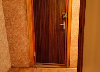 Продается трехкомнатная квартира, 62 м2, посёлок городского типа Большая Елховка, улица В.Н. Имерякова, 62