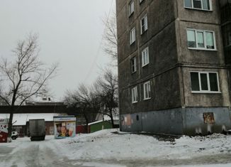 Продам 3-ком. квартиру, 48.1 м2, Барнаул, улица 80-й Гвардейской Дивизии, 24, Октябрьский район