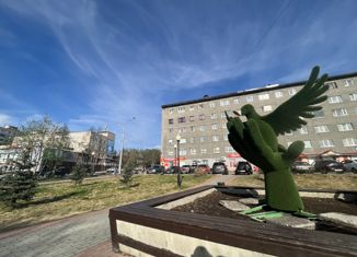 Продаю двухкомнатную квартиру, 45 м2, Мурманск, улица Шевченко, 7Б