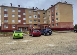 Продажа трехкомнатной квартиры, 65.3 м2, рабочий посёлок Искателей, улица Россихина, 6