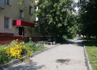Продаю однокомнатную квартиру, 33 м2, Новосибирск, улица Крылова, 64, метро Маршала Покрышкина