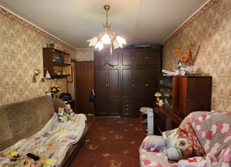 Продажа 2-комнатной квартиры, 44.4 м2, Москва, Кременчугская улица, 22