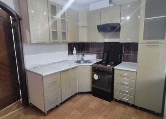 Продаю 1-ком. квартиру, 39 м2, Туймазы, улица Комарова, 41