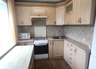 Продажа трехкомнатной квартиры, 59 м2, Казань, Кировский район, улица Горьковское Шоссе, 18