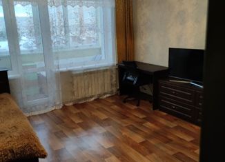Продается двухкомнатная квартира, 50 м2, Волжск, улица Кабанова, 13А