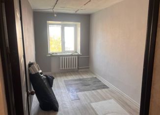 Продаю 3-комнатную квартиру, 56 м2, Соликамск, улица Матросова, 53А