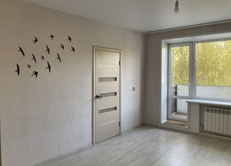 Сдам 2-комнатную квартиру, 42 м2, Кемеровская область, проспект 50 лет Комсомола, 24