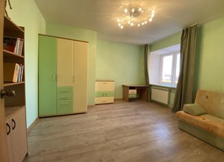 Продаю 3-комнатную квартиру, 78 м2, Екатеринбург, улица Красина, 3А, улица Красина