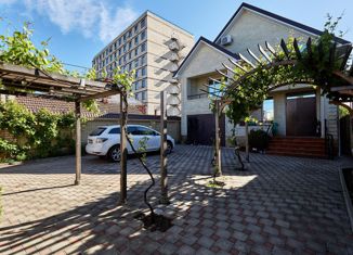 Продажа дома, 301.4 м2, Краснодар, улица Марии Демченко, улица Марии Демченко