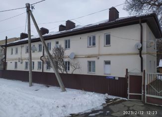 Продается двухкомнатная квартира, 41.9 м2, Новоалександровск, улица Карла Маркса, 188