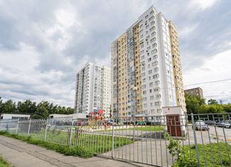 Продам двухкомнатную квартиру, 60 м2, Екатеринбург, улица Электриков, 24, метро Уралмаш