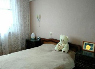 Продам трехкомнатную квартиру, 61 м2, Курчатов, Садовая улица, 22