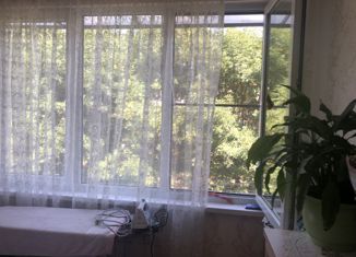 Продажа 2-комнатной квартиры, 42 м2, Владикавказ, улица Леонова, 3к2, 4-й микрорайон