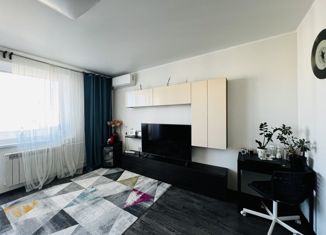 Двухкомнатная квартира на продажу, 64.4 м2, Челябинск, Тракторозаводский район, 1-я Эльтонская улица, 11