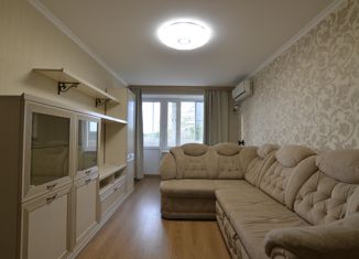 Продам трехкомнатную квартиру, 56.9 м2, Москва, улица Головачёва, 17, улица Головачёва