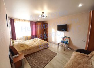 Продается 1-ком. квартира, 32 м2, Валдай, Комсомольский проспект, 34/34